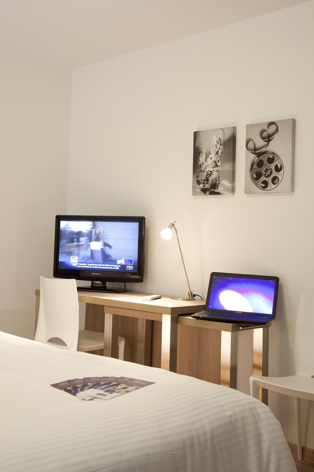 Teneo Apparthotel Bordeaux Merignac - Aeroport Buitenkant foto